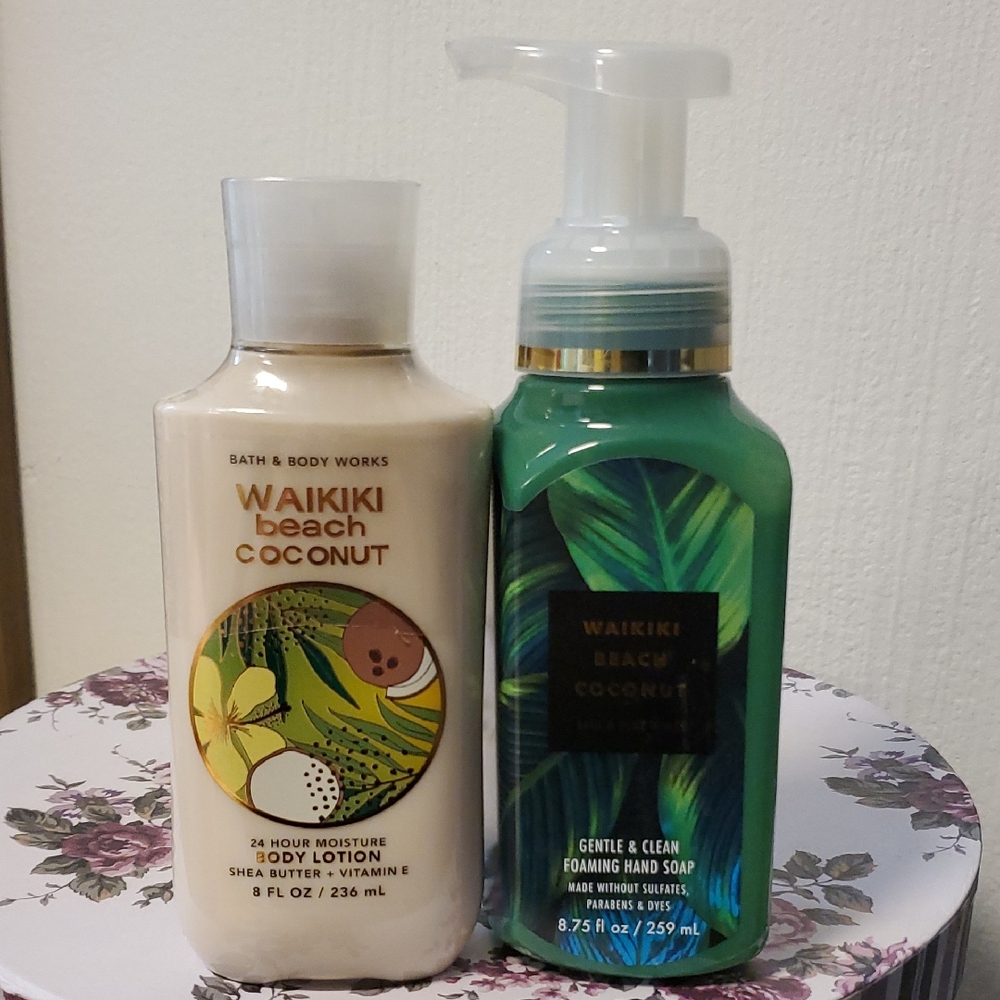 Bath & Body Works Cream and Green Moisturizer & Body Oil